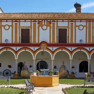 Monasterio  en venta en Bajo Guadalquivir (2134)