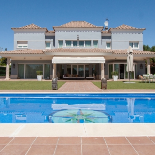 Villa zum Verkauf in Verstädterung, Sevilla